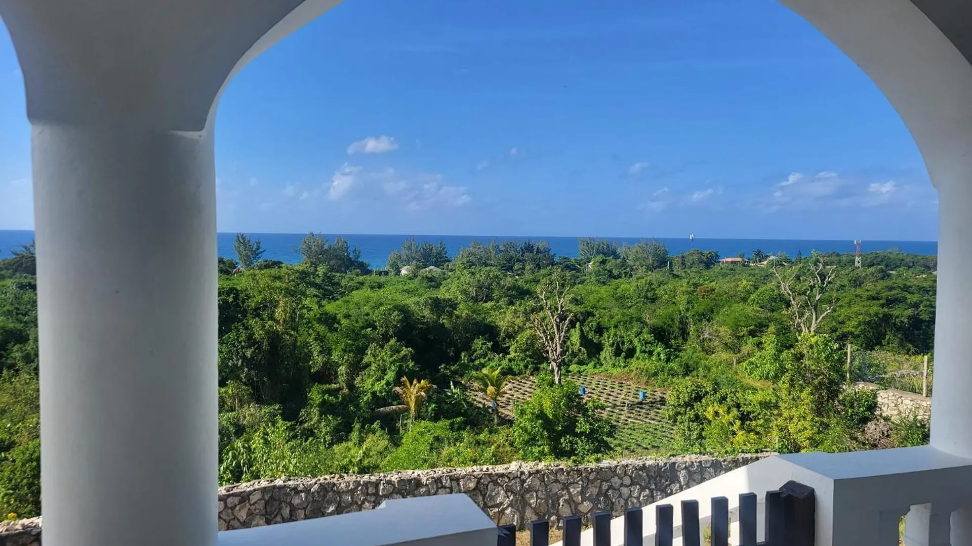 Zuri Enterprise Hotel Negril Vendégház